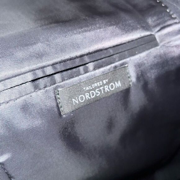 Hart Schaffner Marx For Nordstrom Men’s Size 42 R 2 Button Navy Blue Stripe - Picture 5 of 10